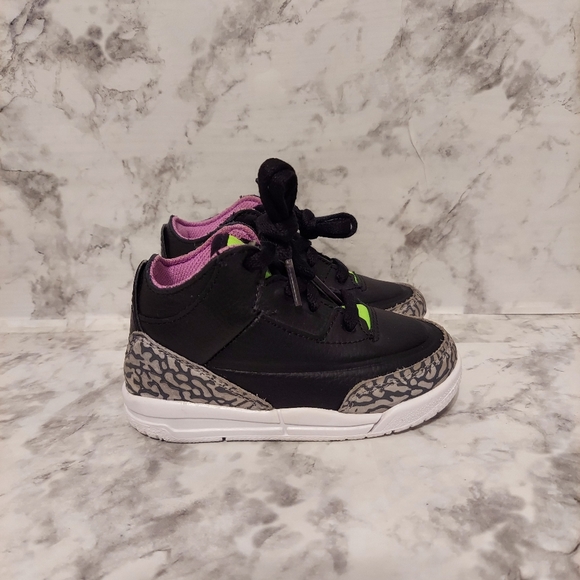 Pre-owned 2020 Jordan 3 retro - Picture 2 of 9